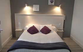 Logis Hotel Le Pont D'Arcole